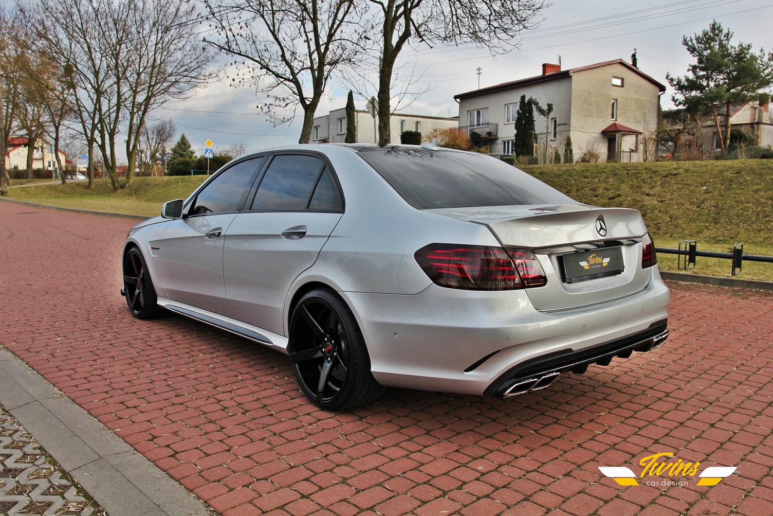 Mercedes E63 AMG