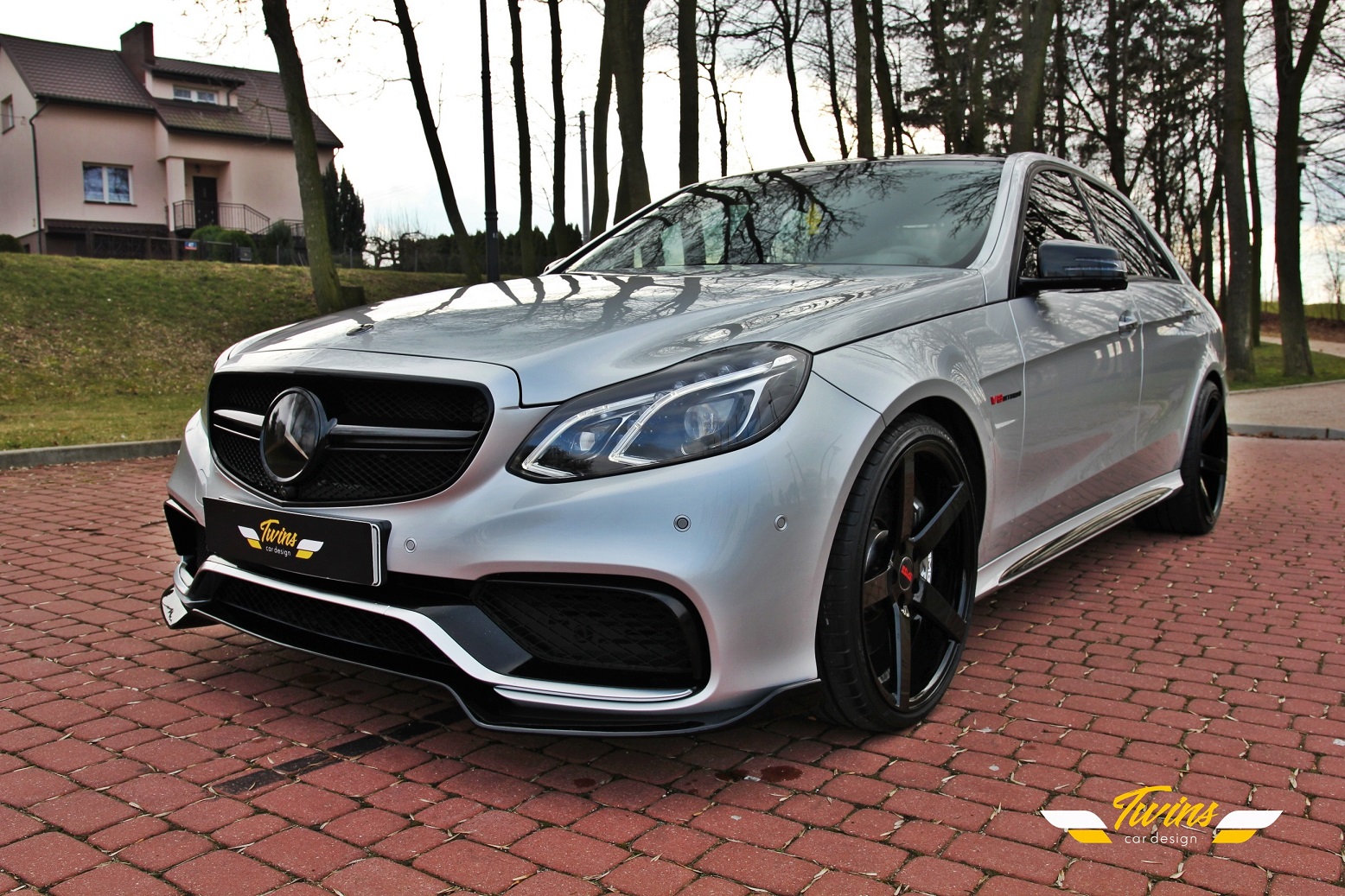 Mercedes E63 AMG