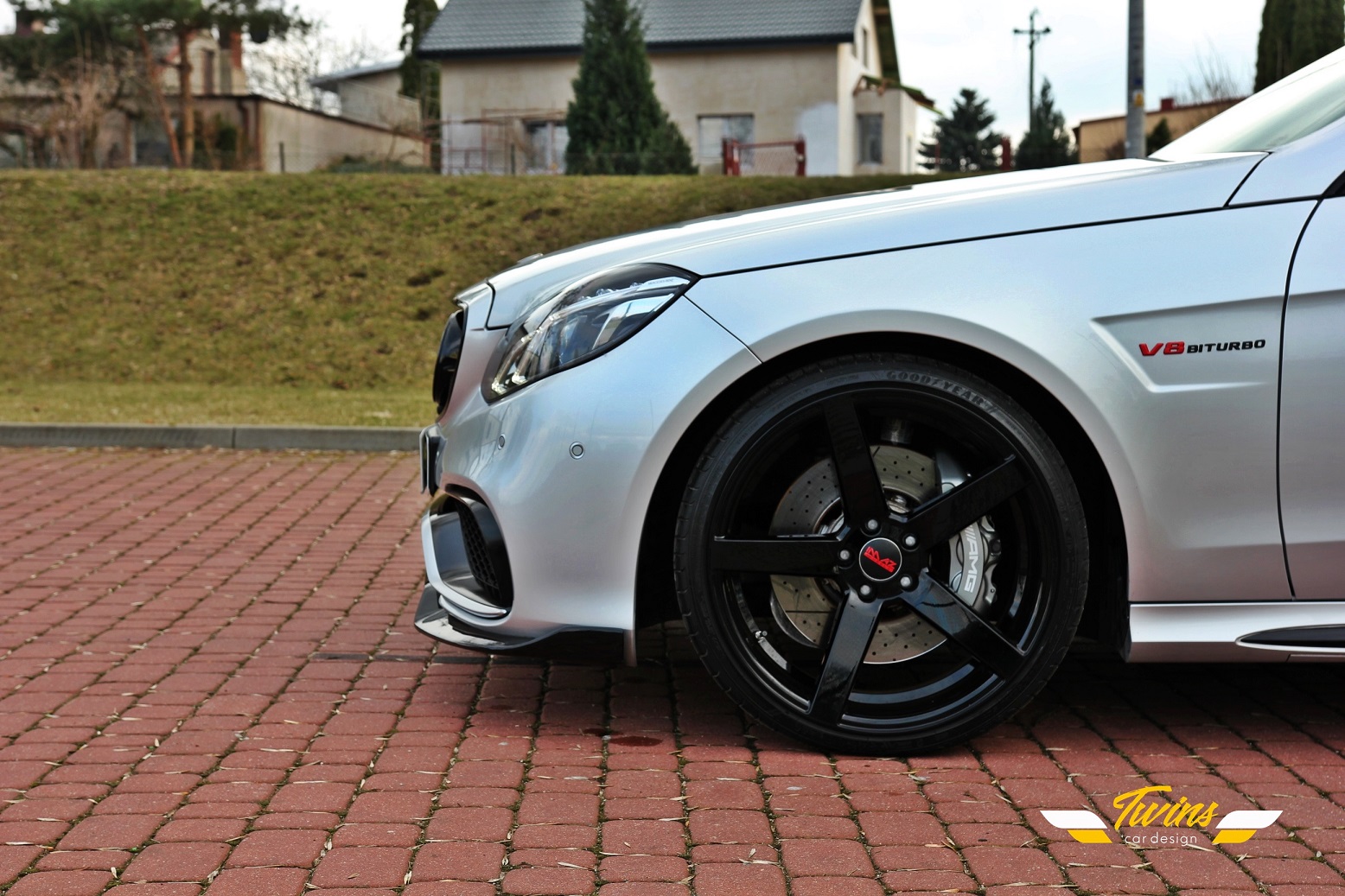 Mercedes E63 AMG