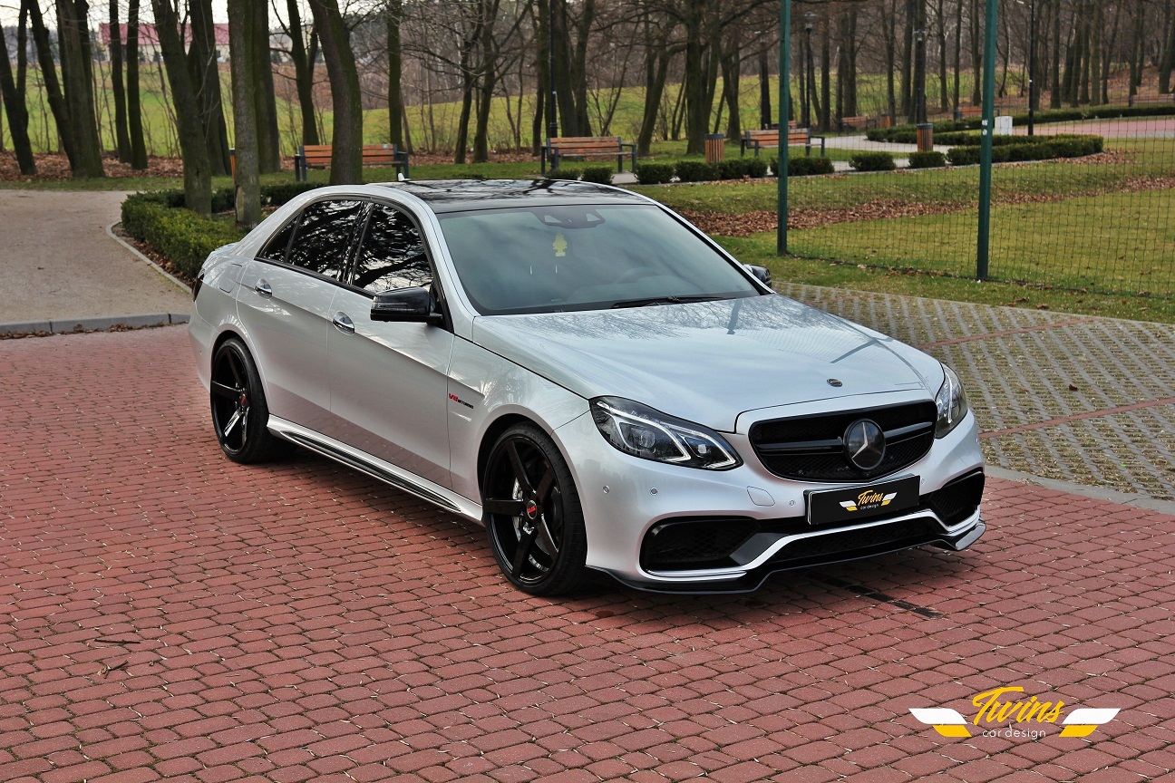 Mercedes E63 AMG