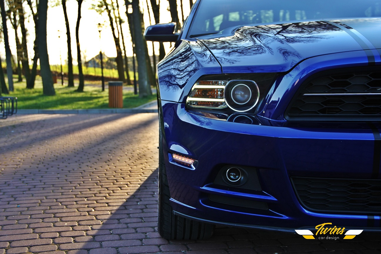 Ford Mustang + FILM