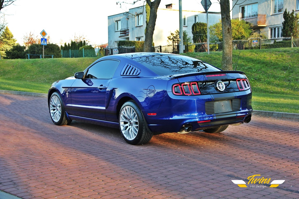 Ford Mustang + FILM